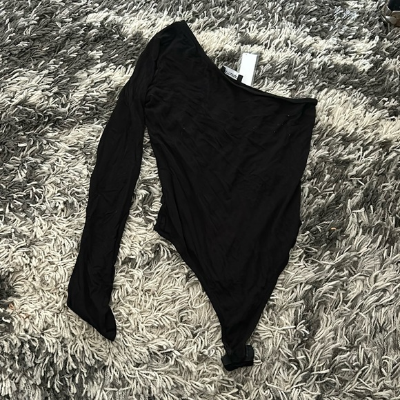 PrettyLittleThing Tops - Black Prettylittlething one sleeve bodysuit